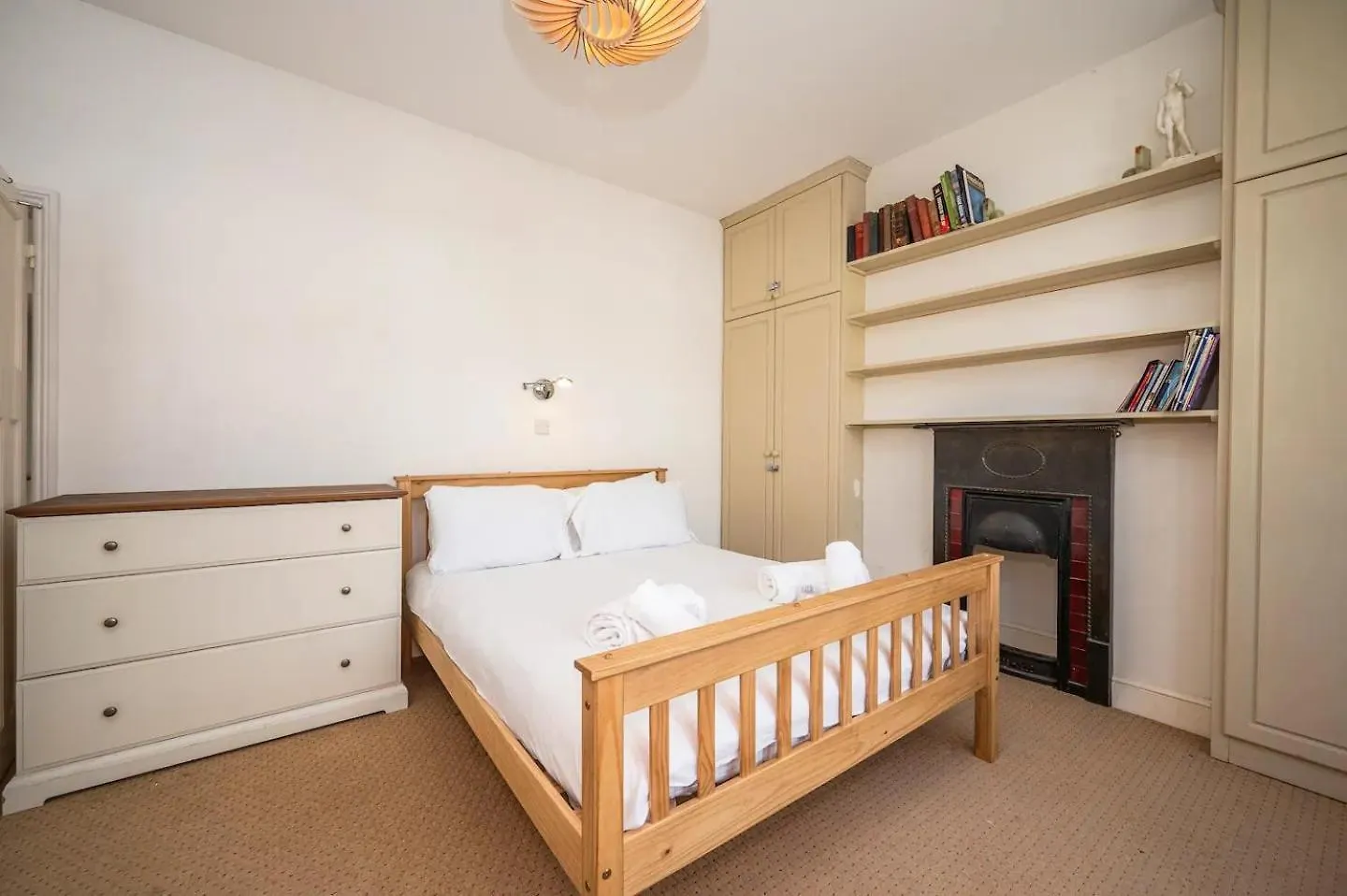 Сasa de vacaciones Villa Pass The Keys Large Period House With Garden Near Peckham Londres