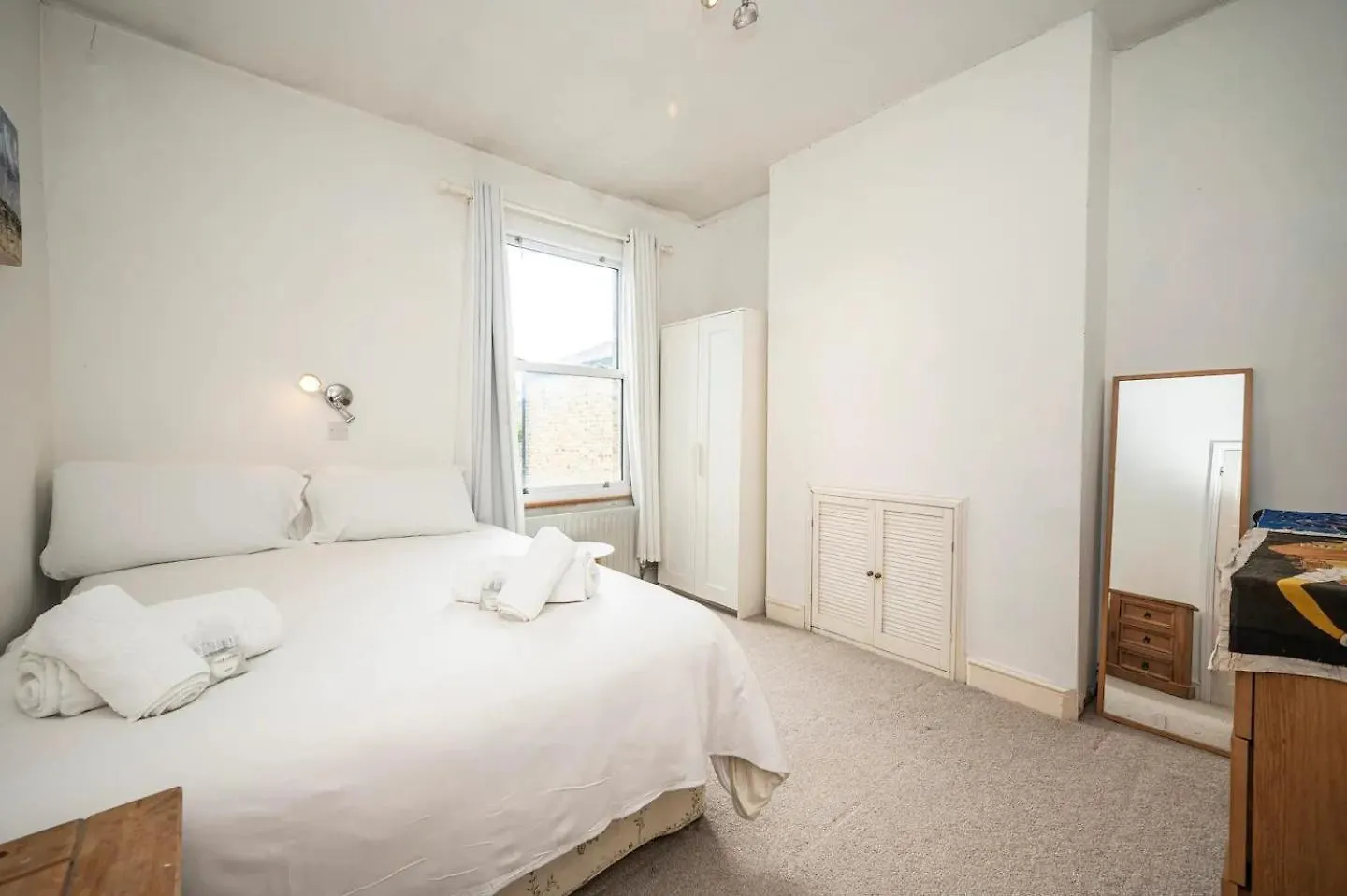 Сasa de vacaciones Villa Pass The Keys Large Period House With Garden Near Peckham Londres