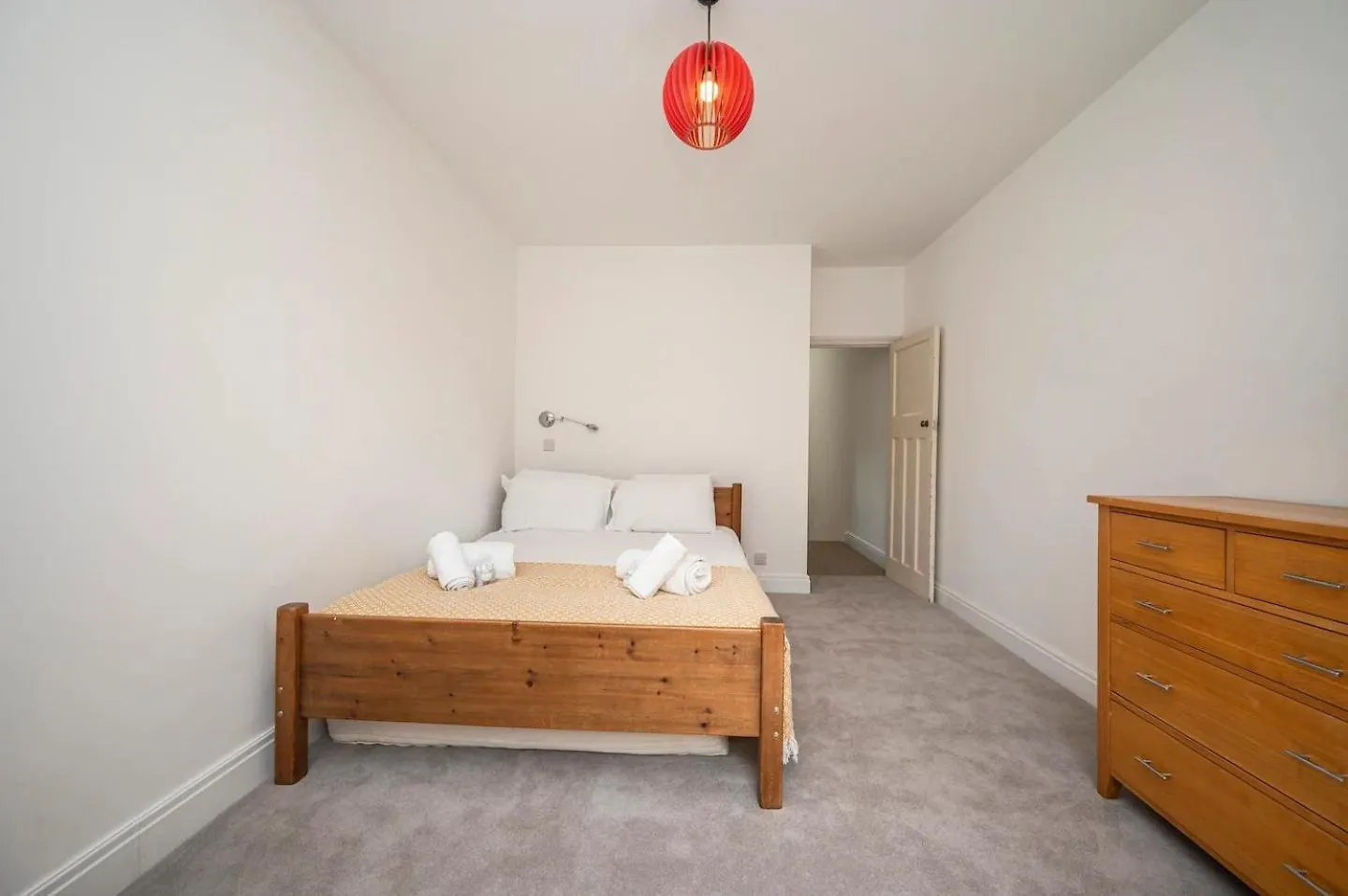 Villa Pass The Keys Large Period House With Garden Near Peckham Londres 0*,  Reino Unido